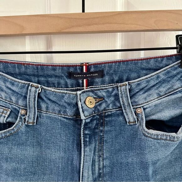 Tommy Hilfiger Women’s Distressed High Rise Balloon Jeans Size 6 - Picture 2 of 13